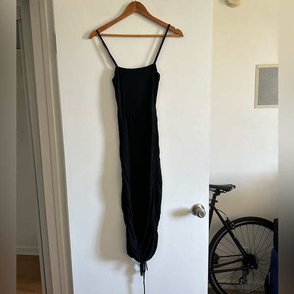 Revolve Lovers + Friends Black Ruched Bodycon Tie Side Dress Size XS EUC - Picture 3 of 10